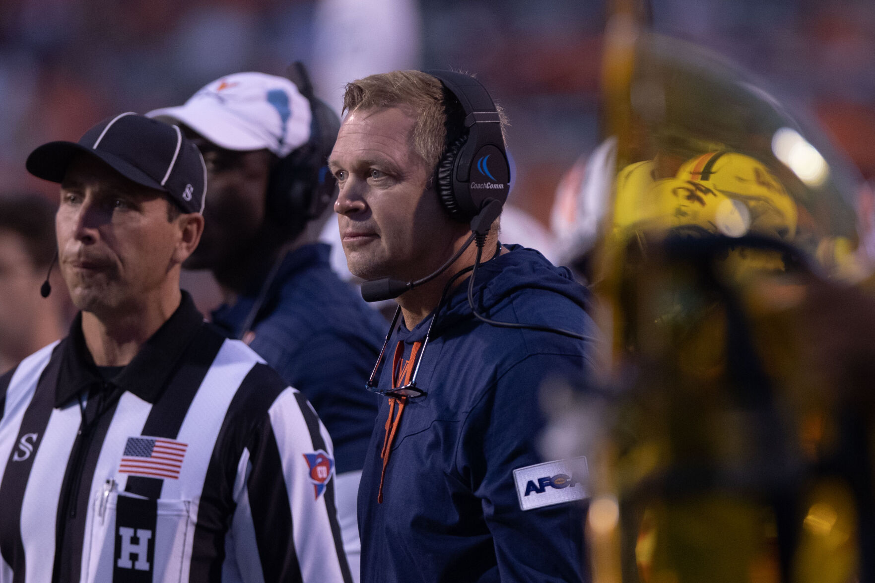 090521-cdp-sports-uvafootball368.JPG